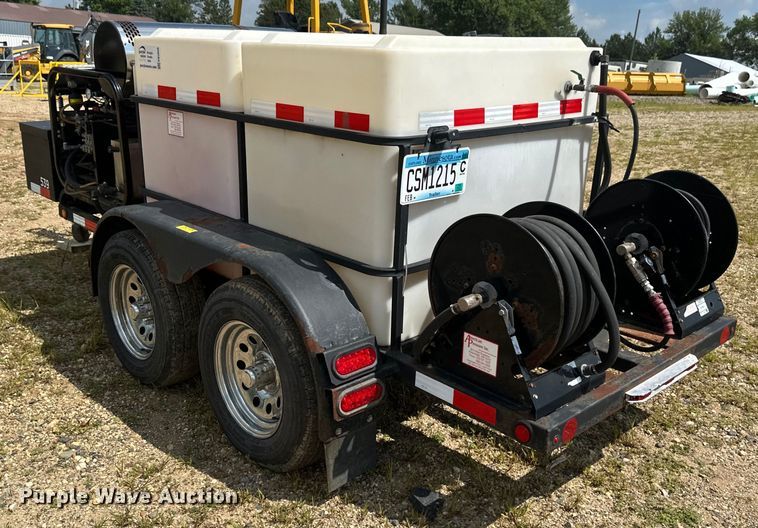 image for item EB2896 2017 Alkota 4405EAA hot water pressure washer trailer