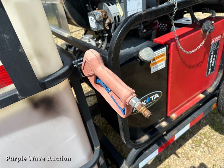 image for item EB2896 2017 Alkota 4405EAA hot water pressure washer trailer