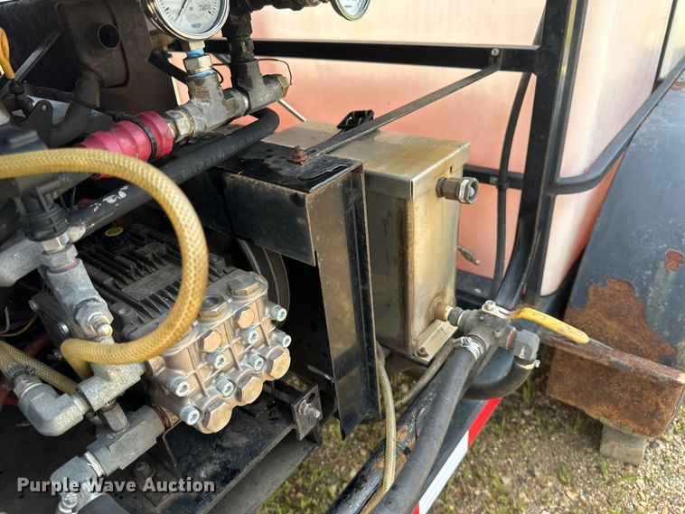 image for item EB2896 2017 Alkota 4405EAA hot water pressure washer trailer