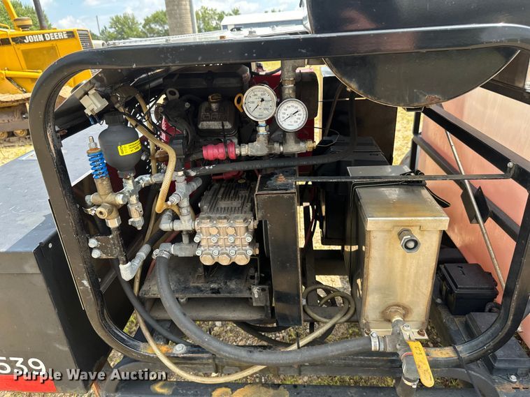 image for item EB2896 2017 Alkota 4405EAA hot water pressure washer trailer