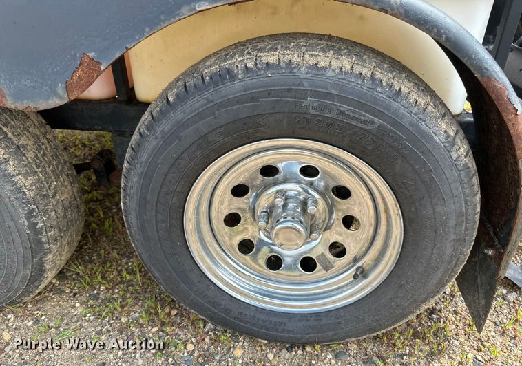 image for item EB2896 2017 Alkota 4405EAA hot water pressure washer trailer