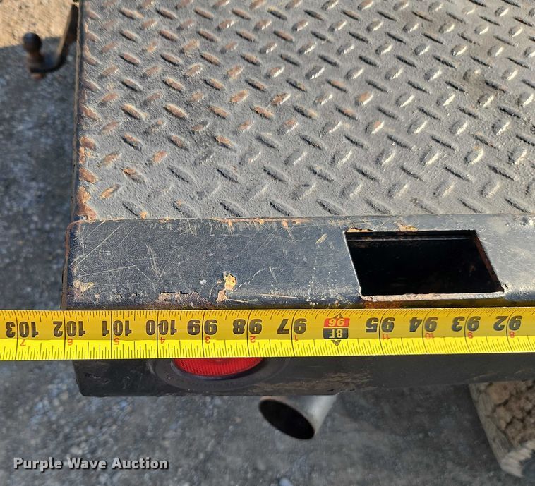 image for item EB8285 2006 Dodge Ram 2500 flatbed pickup truck