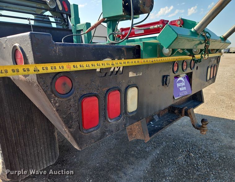 image for item EB8285 2006 Dodge Ram 2500 flatbed pickup truck