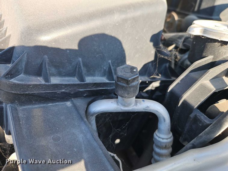 image for item EB8285 2006 Dodge Ram 2500 flatbed pickup truck