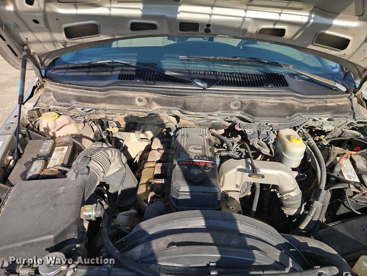 image for item EB8285 2006 Dodge Ram 2500 flatbed pickup truck