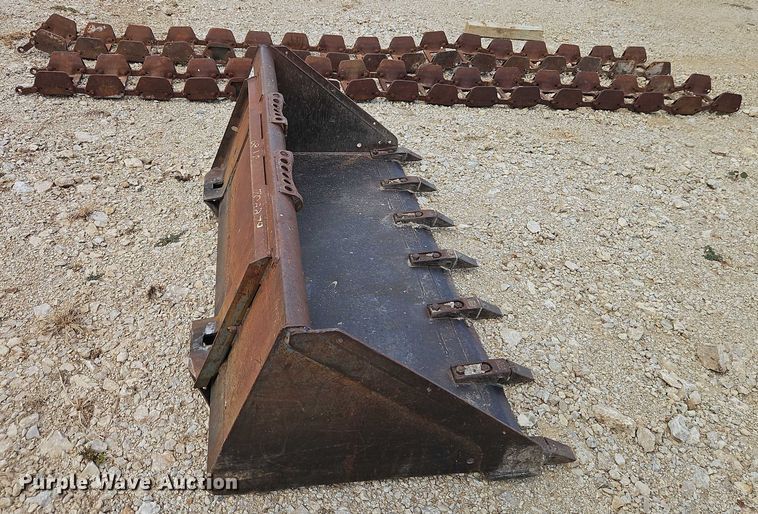 image for item EB8311 Skid steer attachments