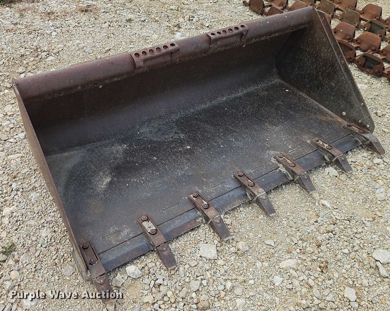 image for item EB8311 Skid steer attachments