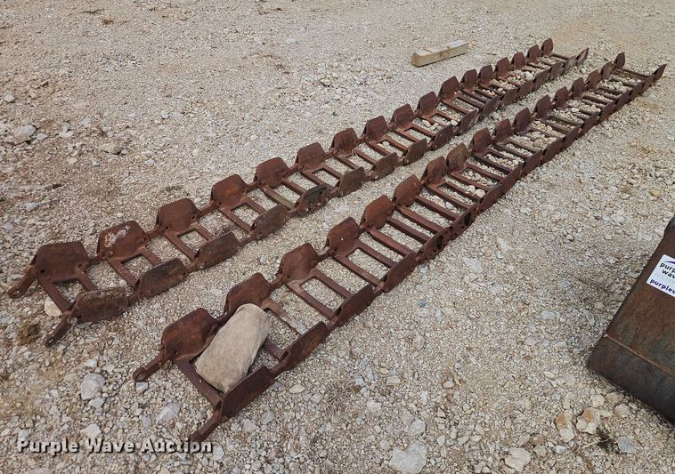 image for item EB8311 Skid steer attachments