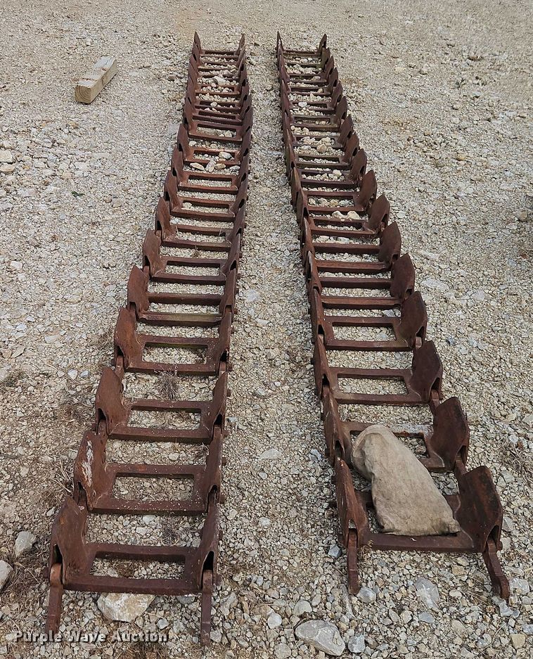 image for item EB8311 Skid steer attachments