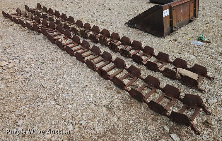 image for item EB8311 Skid steer attachments