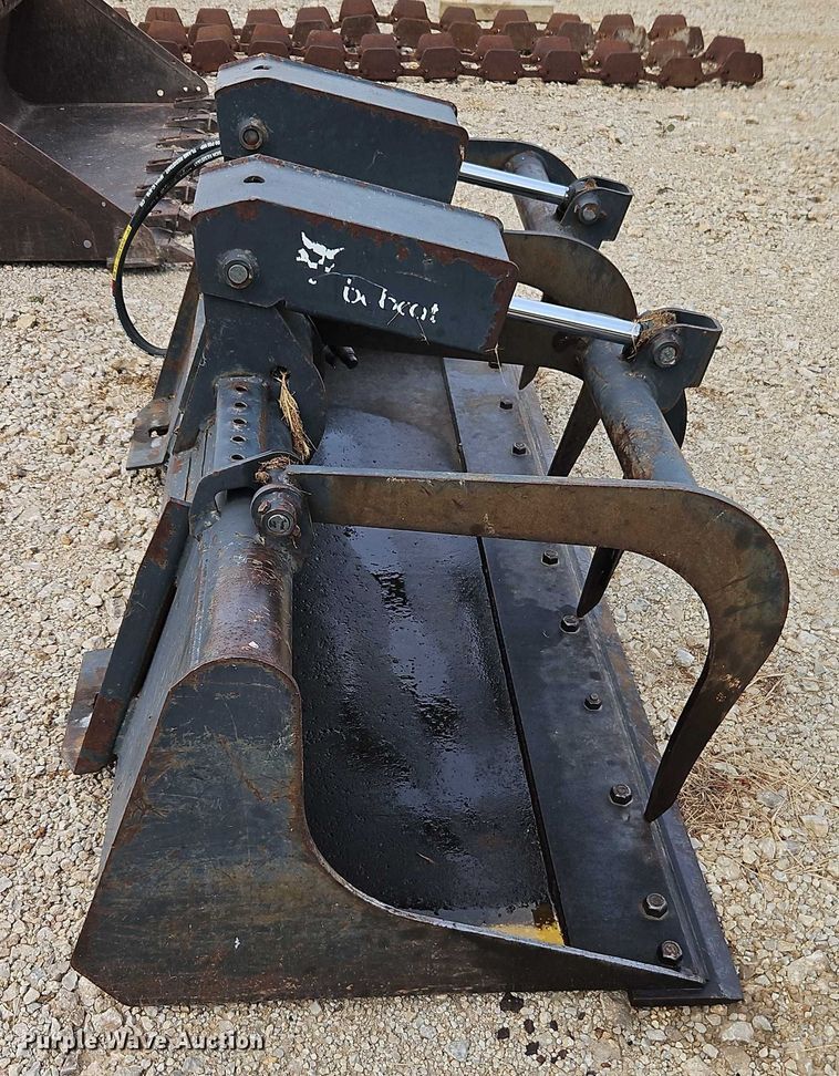 image for item EB8312 Bobcat skid steer grapple bucket