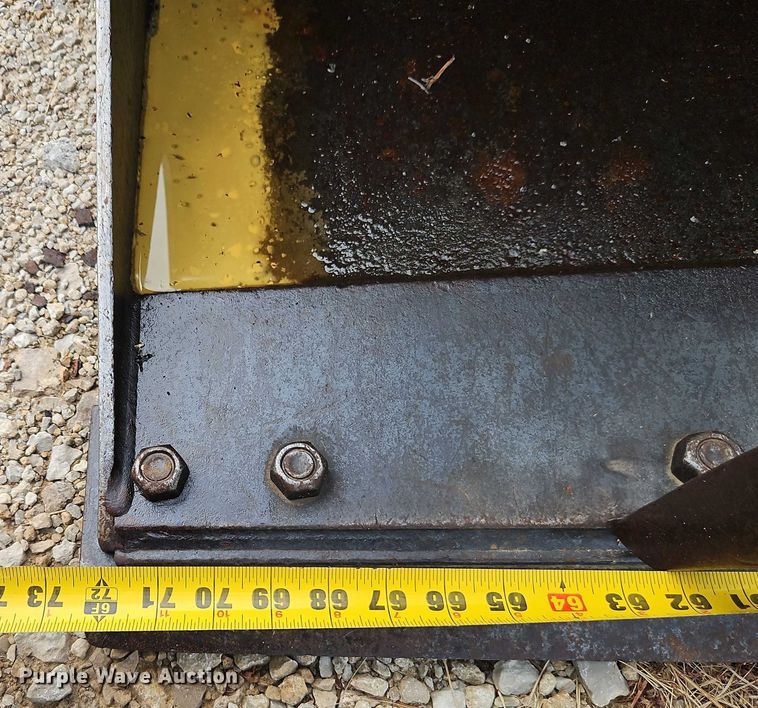 image for item EB8312 Bobcat skid steer grapple bucket