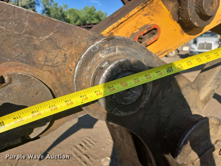 image for item EC1164 1997 Hyundai Robex 200W-2 wheeled excavator