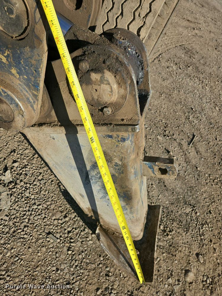 image for item EC1164 1997 Hyundai Robex 200W-2 wheeled excavator