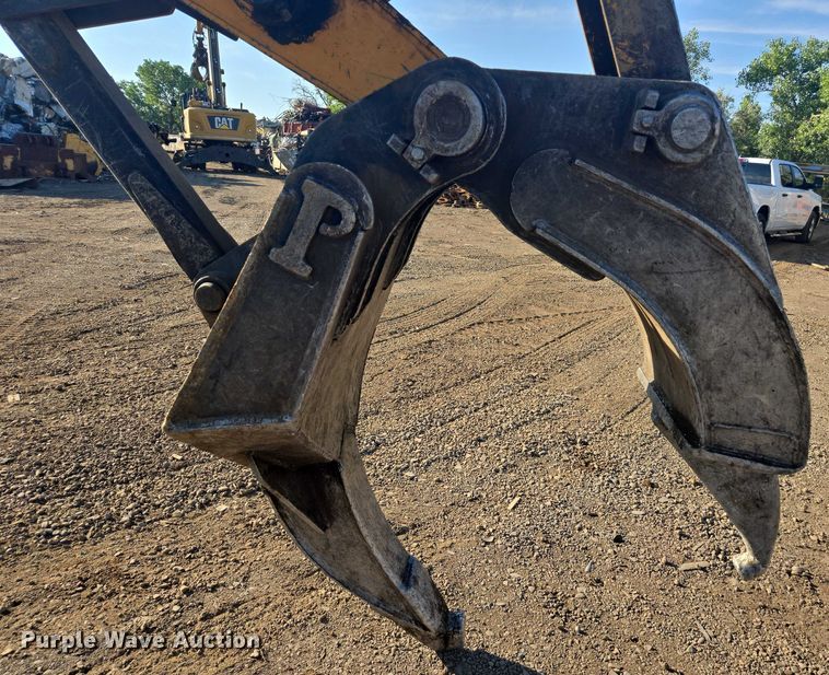 image for item EC1164 1997 Hyundai Robex 200W-2 wheeled excavator