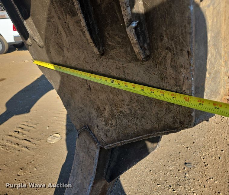 image for item EC1164 1997 Hyundai Robex 200W-2 wheeled excavator