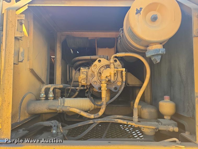 image for item EC1164 1997 Hyundai Robex 200W-2 wheeled excavator