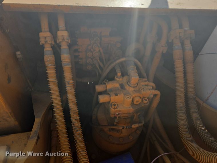 image for item EC1164 1997 Hyundai Robex 200W-2 wheeled excavator