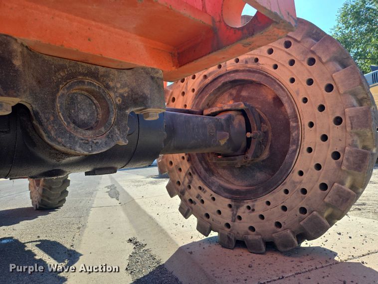 image for item EC1165 2006 Lull 644E-42 telehandler