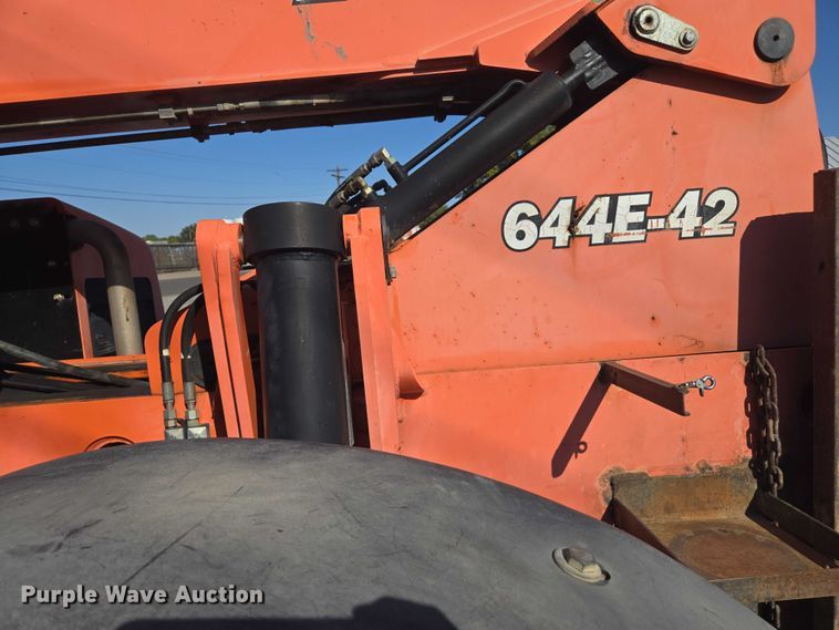image for item EC1165 2006 Lull 644E-42 telehandler