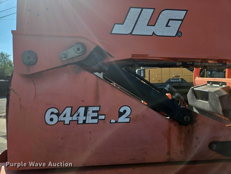 image for item EC1165 2006 Lull 644E-42 telehandler