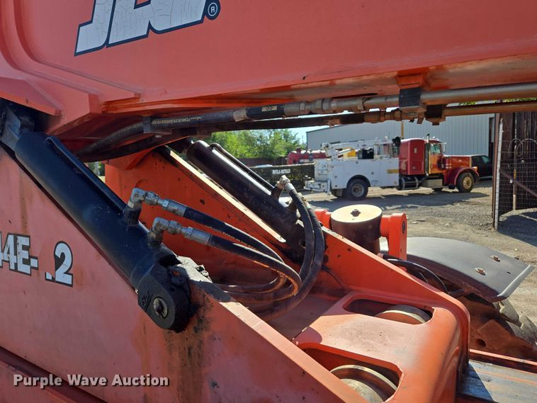 image for item EC1165 2006 Lull 644E-42 telehandler