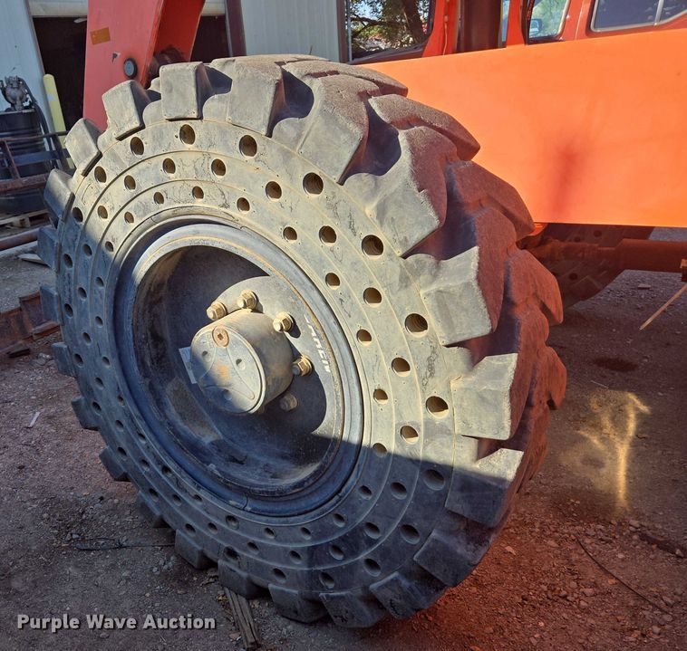 image for item EC1165 2006 Lull 644E-42 telehandler