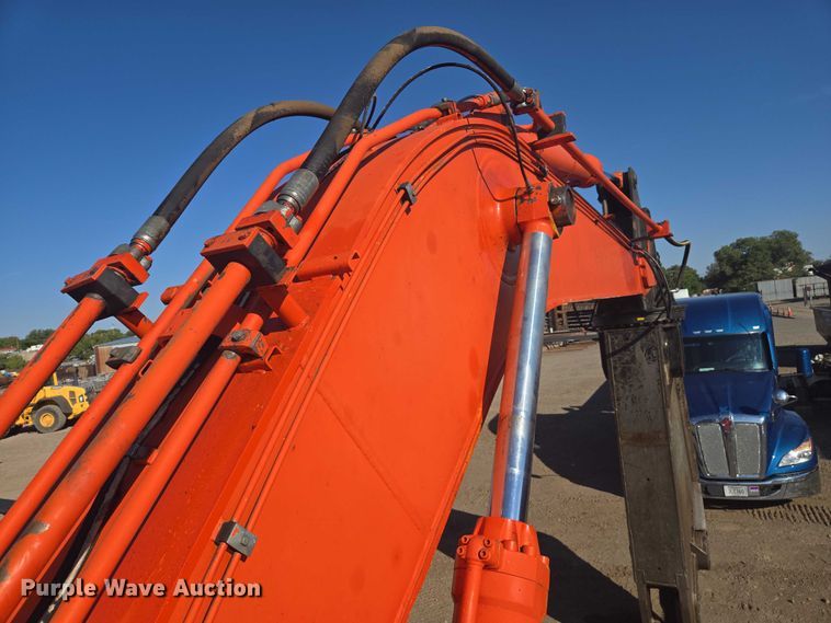 image for item EC1166 2003 Hitachi ZX330LC excavator