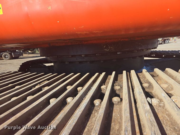 image for item EC1166 2003 Hitachi ZX330LC excavator