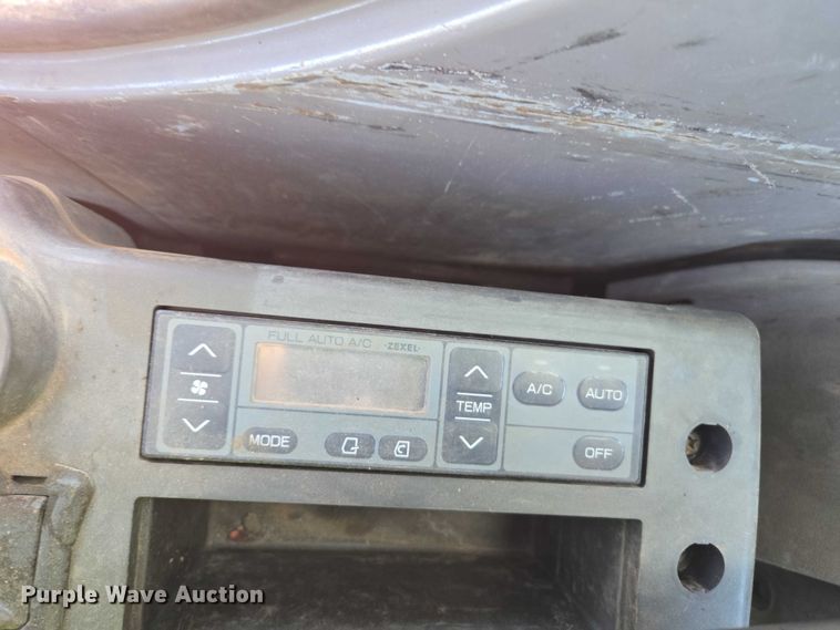 image for item EC1166 2003 Hitachi ZX330LC excavator