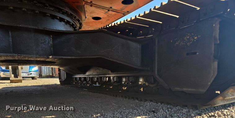 image for item EC1166 2003 Hitachi ZX330LC excavator