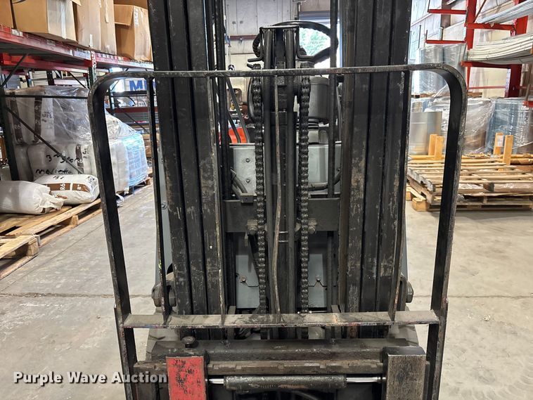 image for item EC3784 1998 Toyota 6FGCU15 forklift