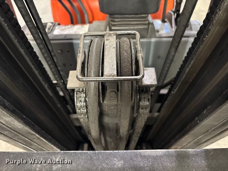 image for item EC3784 1998 Toyota 6FGCU15 forklift