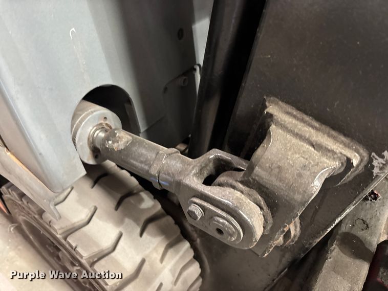 image for item EC3784 1998 Toyota 6FGCU15 forklift