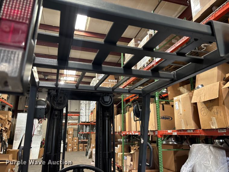 image for item EC3784 1998 Toyota 6FGCU15 forklift