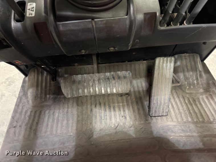 image for item EC3784 1998 Toyota 6FGCU15 forklift