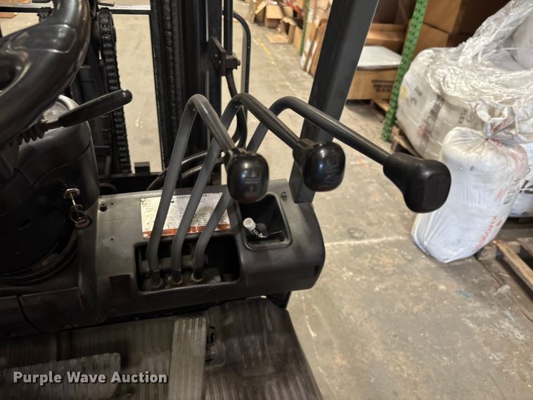 image for item EC3784 1998 Toyota 6FGCU15 forklift