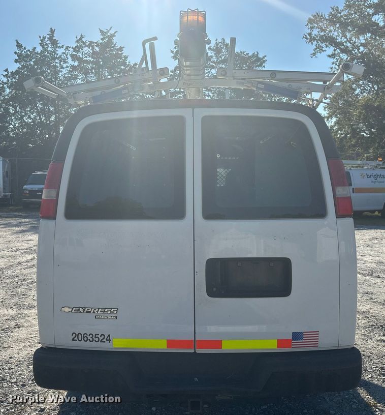 image for item EC3785 2016 Chevrolet Express 2500 van