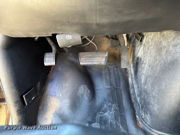 image for item EC3785 2016 Chevrolet Express 2500 van