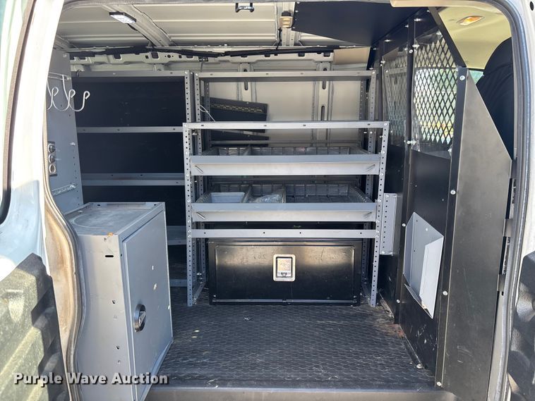 image for item EC3785 2016 Chevrolet Express 2500 van