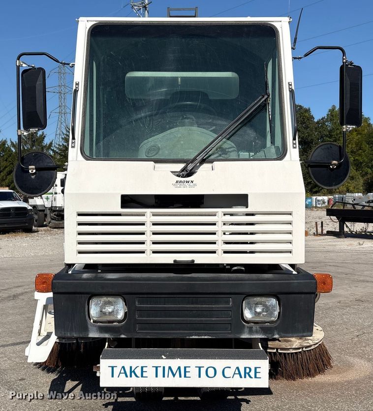 image for item EC4408 2014 Global Environmental Products Inc Street sweeper sweeper