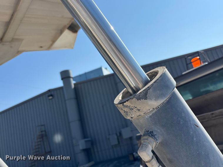 image for item EC4408 2014 Global Environmental Products Inc Street sweeper sweeper