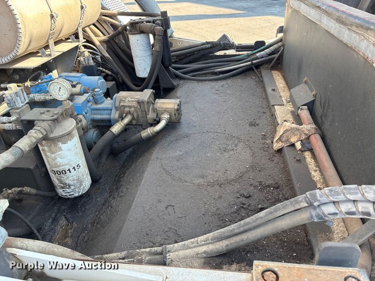 image for item EC4408 2014 Global Environmental Products Inc Street sweeper sweeper