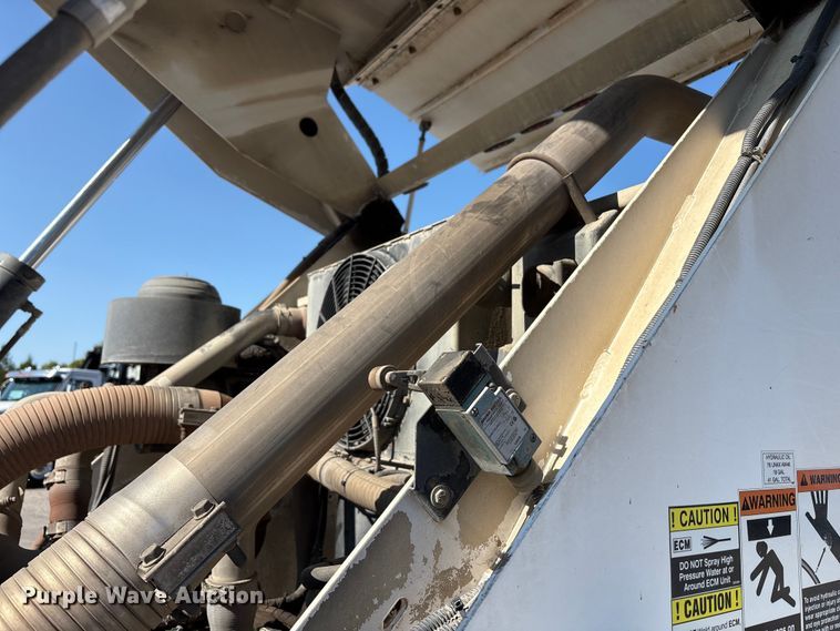 image for item EC4408 2014 Global Environmental Products Inc Street sweeper sweeper