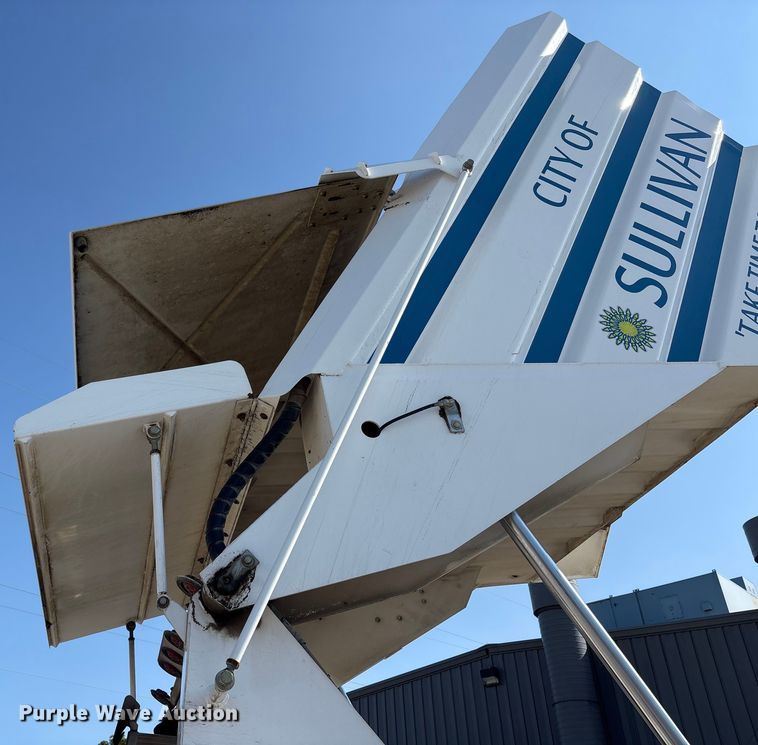 image for item EC4408 2014 Global Environmental Products Inc Street sweeper sweeper