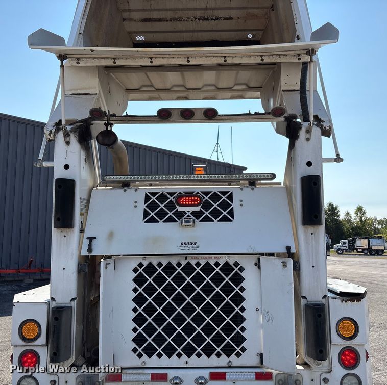 image for item EC4408 2014 Global Environmental Products Inc Street sweeper sweeper