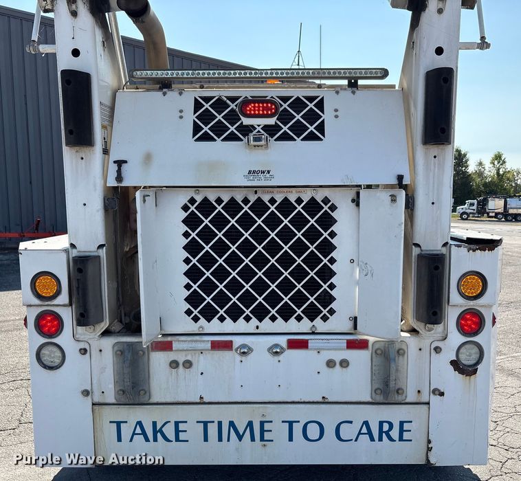 image for item EC4408 2014 Global Environmental Products Inc Street sweeper sweeper