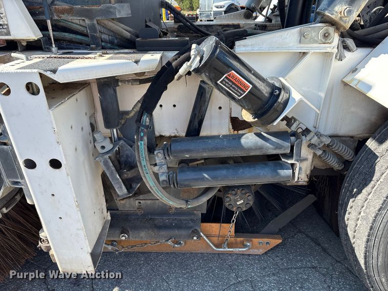 image for item EC4408 2014 Global Environmental Products Inc Street sweeper sweeper