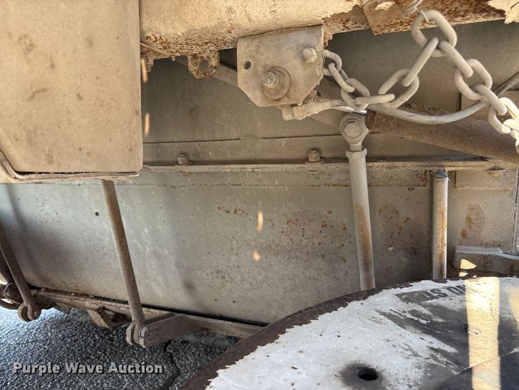 image for item EC4408 2014 Global Environmental Products Inc Street sweeper sweeper