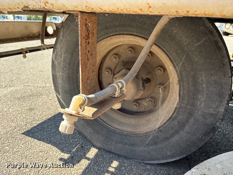 image for item EC4408 2014 Global Environmental Products Inc Street sweeper sweeper